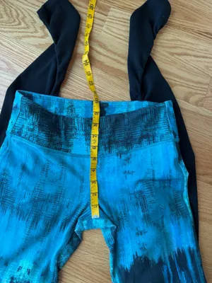 ALO Yoga Blue Teal Abstract Print Leggings with Black Ruched Lower Legs - Size S thumbnail 5