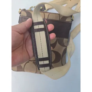 Coach Signature 41207 Swingpack Crossbody Shoulder Handbag Purse thumbnail 4