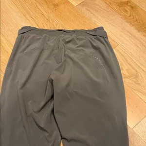 lululemon athletica Greige Track‎ Pants size 10 women thumbnail 6