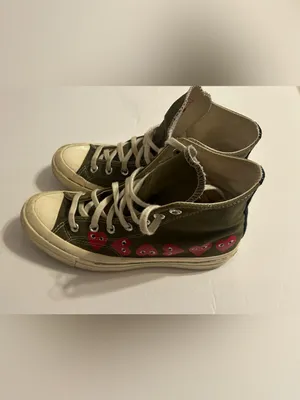 Chuck Taylor Converse  High-Top Sneakers with red Hearts thumbnail 2