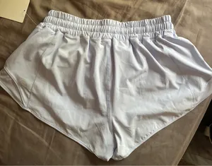 Lululemon Hotty Hot Short 2.5” thumbnail 4