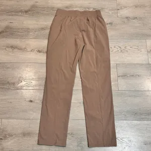 Yogalicious Trekki Modern Day Pant Khaki Size Medium M Pull on‎ Dress Casual thumbnail 2