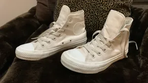 Chuck Taylor All Star High Tops thumbnail 1