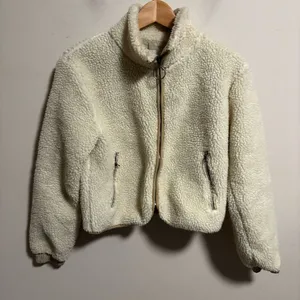 Urban Outfitters Cropped Front Zip Sherpa Jacket - White/Cream- Size Small thumbnail 3