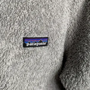 Patagonia Women's Salt Grey Los Gatos 1/4-Zip Fleece Pullover W-845 Sz M thumbnail 3