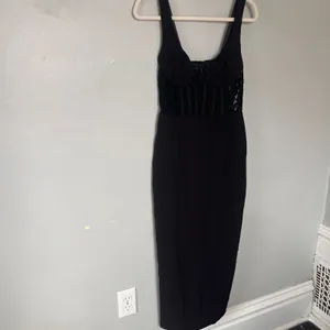 Bardot Black Lace Bodice Fitted Corset Midi Dress – US 4 / XS thumbnail 2