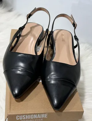 Cushionare Black Pointed Slingback Flats with Memory Foam 9.5 thumbnail 1