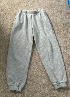 Brandy Melville Grey Sweatpants thumbnail 3