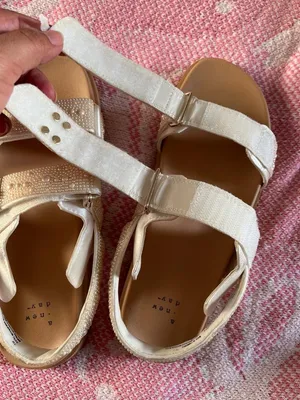 A New Day Women's Beige White Pearl Beaded Flat Synthetic Sandals Size 7.5 thumbnail 9