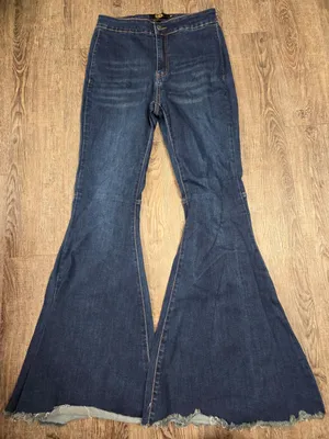 Lucky + Blessed Extreme Flare Dark Wash Jeans L18074-DW Stretch Size 8 thumbnail 1