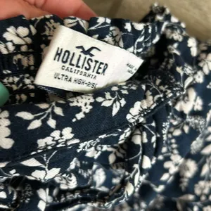 Hollister printed shorts ultra high rise thumbnail 3