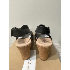 Clarks Lafley Joy Black Leather Perforated Wedge Sandals 8.5M 45421‎ New thumbnail 5
