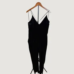 Express Black Velvet V-Neck Double Strap Jumpsuit XL 941332 thumbnail 7