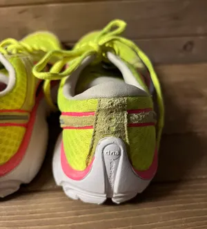 Brooks cadence neon yellow running shoes size 8 thumbnail 7
