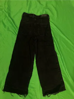 H&M Black Raw-Hem Wide Jupe Culotte Ankle Jeans size 4 thumbnail 2