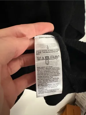 Banana Republic Merino V Neck sweater black large thumbnail 4