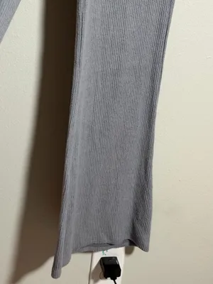 Express Columnist Women Ribbed Knit Wide-Leg Gray‎ Pants Pull On Elastic Waist M thumbnail 4