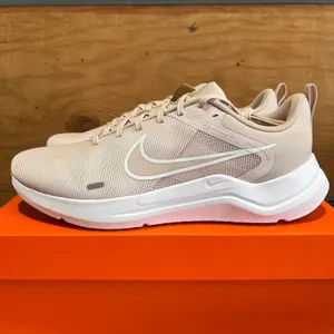Nike Downshifter 12 Barely Rose DD9294-400 Women Size 10 / Men 8.5 NWT thumbnail 2