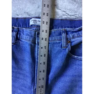 Abercrombie & Fitch The Mom High Rise Jeans Medium Wash Blue Size 31 12 Regular thumbnail 4