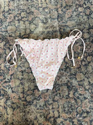 Dippin' Daisy's Bikini Set thumbnail 2