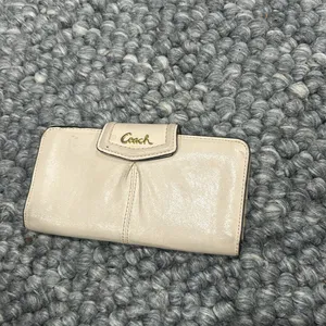 Coach Genuine Leather Creme Full‎ Size Wallet thumbnail 2
