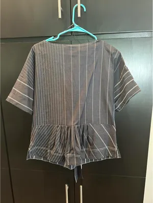 Donna Karan New York Striped Tie-Front Top - Size L thumbnail 5