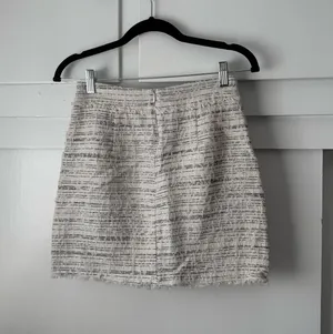 Zara Cream & Black Textured Mini Skirt thumbnail 2