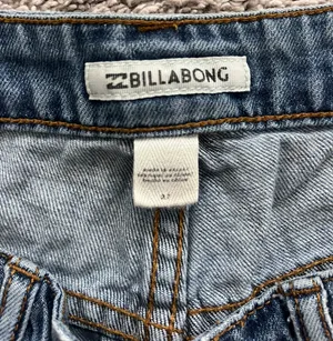 Billabong Shorts thumbnail 4