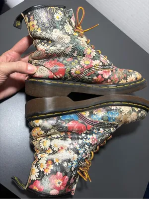 DR. MARTENS 1460 Vintage 90s Floral Boots thumbnail 7