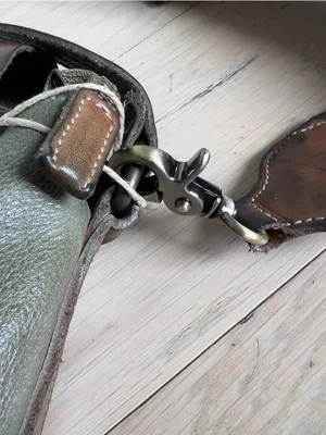 Free People We The Free Benton Messenger Bag in Olive Green - New w/ Flaw thumbnail 9