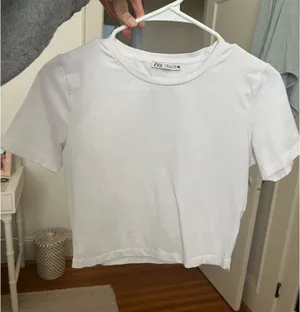 Zara Basic White Tee thumbnail 3