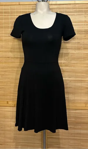 Garage black fit and flare skater dress scoop neck short sleeve comfy woman’s XS thumbnail 1