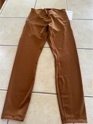 Lululemon Instill High Rise 25” Copper Brown Size 8 NWT thumbnail 3