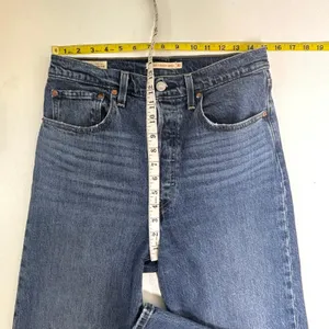 Levi’s Ribcage Straight Ankle Button Fly Jeans Medium Blue Wash 30 thumbnail 9