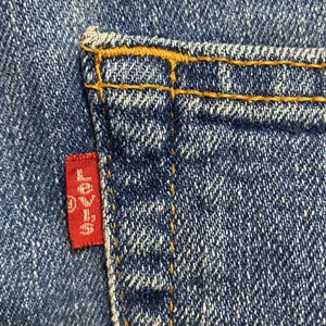 Levi’s womens blue jeans Size 7 JR thumbnail 8