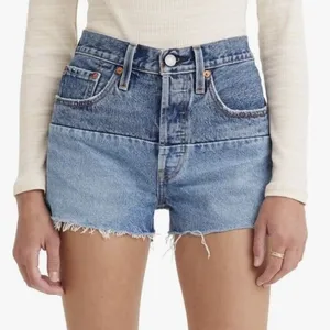 Levis Size 27 501 150 Pieced Shorts Original High Rise Denim Distressed Blue thumbnail 2