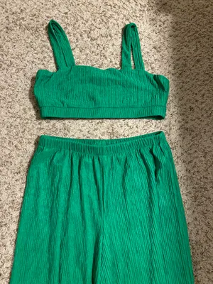 SheIn Green satin pant set thumbnail 2