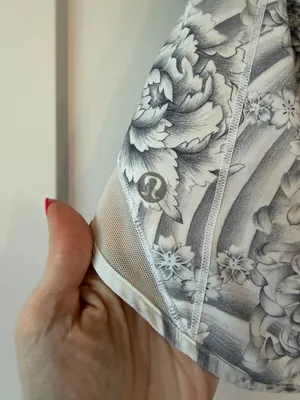 Lululemon Hotty Hot Short II thumbnail 3