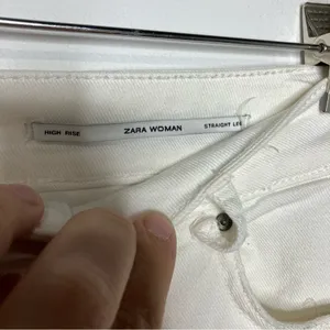 Zara Woman high‎ rise straight leg jeans off white distressed size 02 thumbnail 3