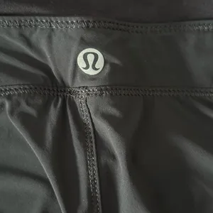 Lululemon Runderful Pant - size 2 thumbnail 8