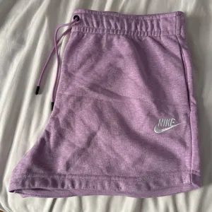 Women’s Nike Purple Sweat Shorts Size: L thumbnail 1
