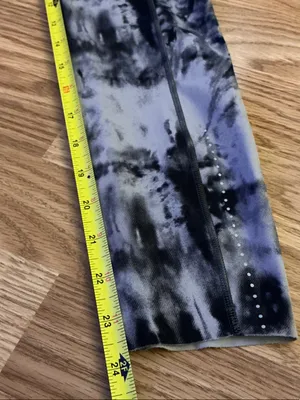 lululemon athletica Black & Gray Tie-Dye Capri Leggings Size 4 thumbnail 6