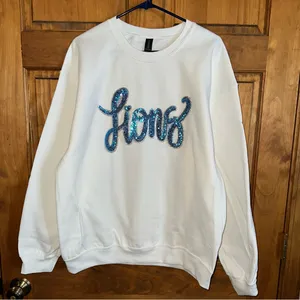 Detroit lions White Sweatshirt with Blue sequin glitter Lions logo size XL thumbnail 2