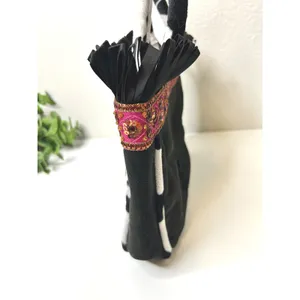 Susie Stern NWT ‎ Cowbunnies Shoulder Bag Fringe thumbnail 4