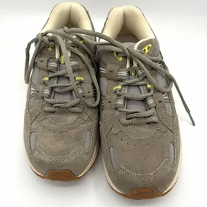Vionic women’s walker gray suede walking shoe sneaker performance size 8.5 thumbnail 2