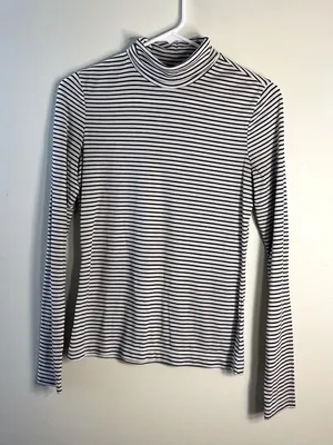 H&M black and white ribbed‎ delicate knit long sleeved sweater women’s top small thumbnail 1