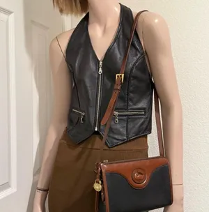 Vintage DOONEY & BOURKE All Weather Leather Collection Black/Brown Crossbody Bag thumbnail 6