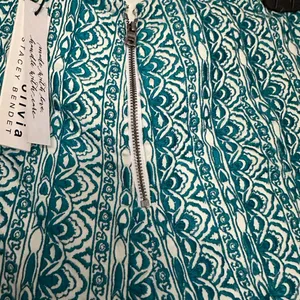 Alice + Olivia Sherri Embroidered Stretch Cotton Shorts White/Ocean Blue NWT 4 thumbnail 5