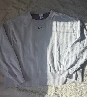 Nike boxy cropped crewneck size 1X thumbnail 1