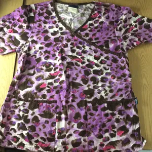New Animal Print Scrub Top 2 Pockets Cotton Small thumbnail 1